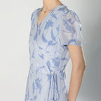 Fresh Blue Leaf V-Neck Fitted One-Piece Dress Made of Mulberry Silk Crepe Print