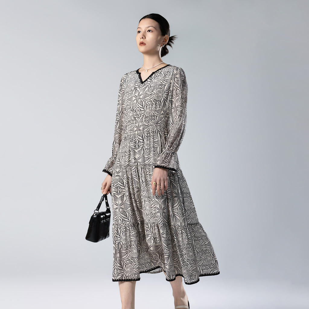 Black And White Textured Printed V-Neck Long-Sleeved Silk Dress
