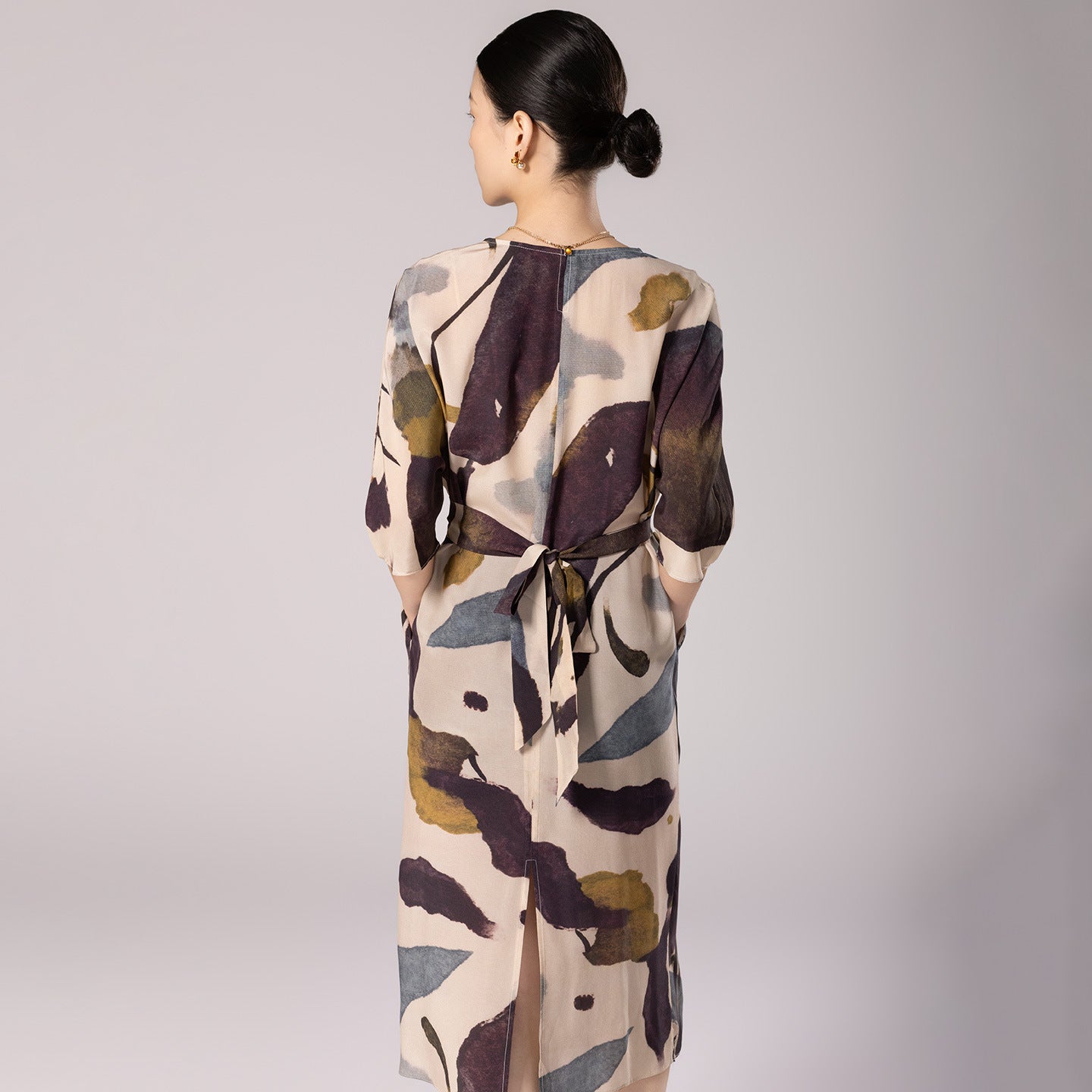 Heavy Silk Single Layer Without Lining! Light Luxury Ink Print Mulberry Silk Dress With Temperament Commuting V-Neck Mid-Length