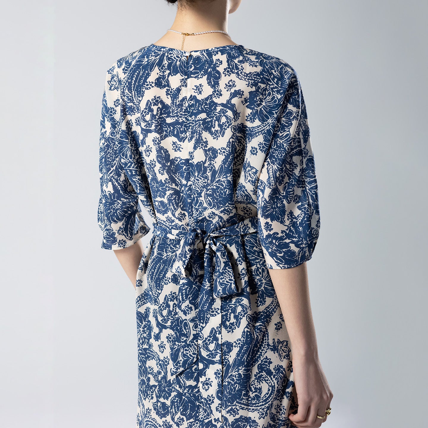 Heavyweight Single Layer Silk Without Lining! 100% Mulberry Silk Crepe De Chine Blue And White Porcelain Dress For Women With Slim Waist And Elegant Look
