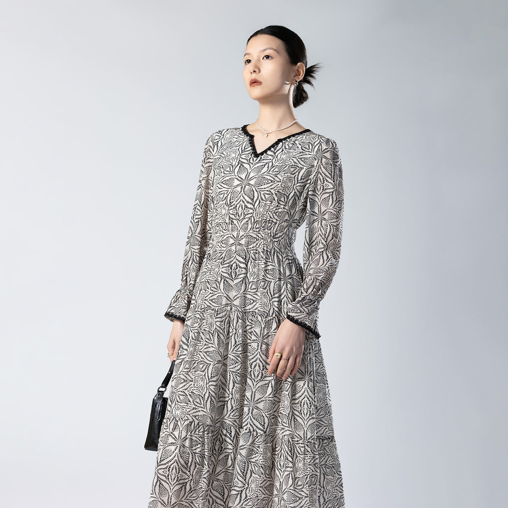 Black And White Textured Printed V-Neck Long-Sleeved Silk Dress
